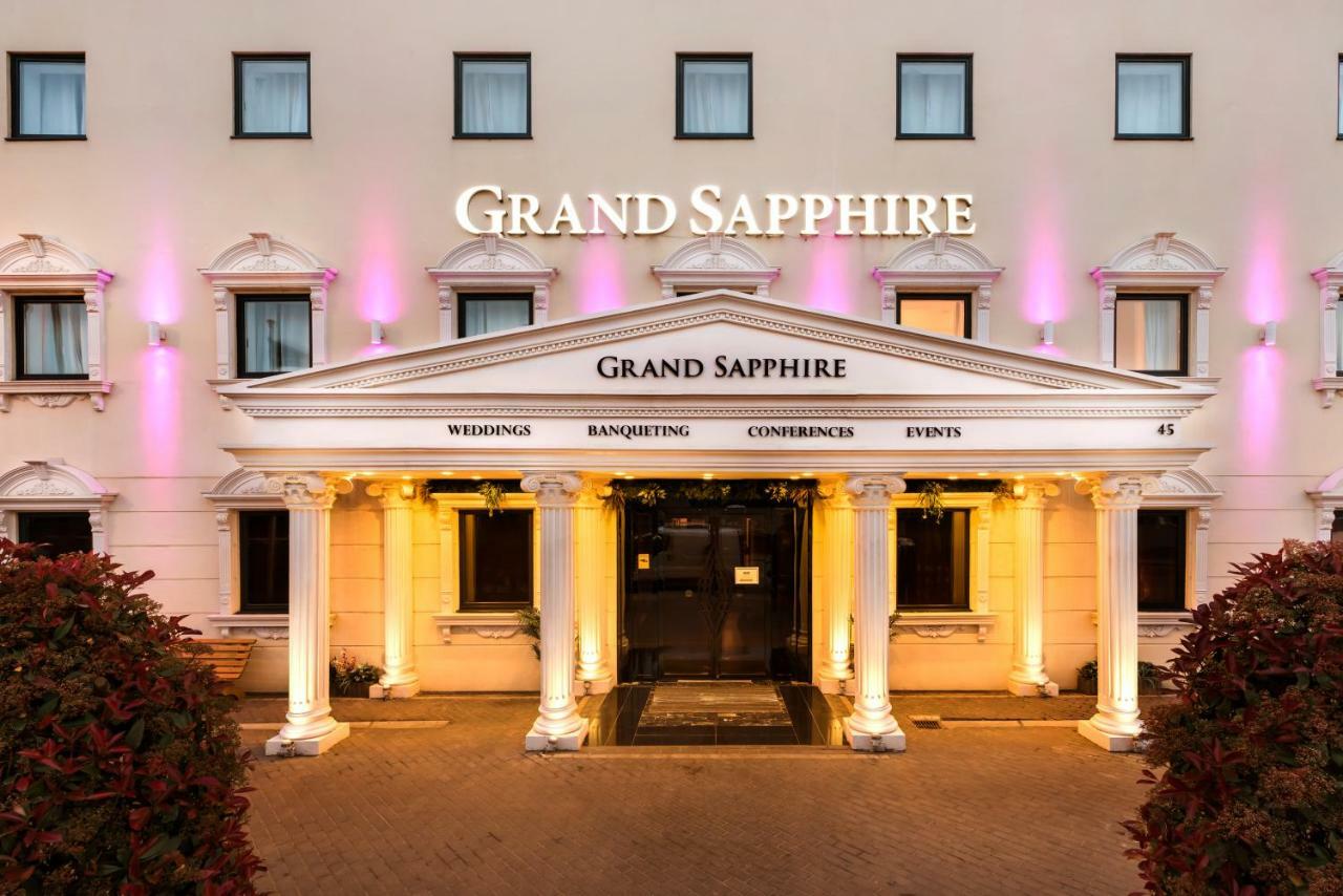 Grand Sapphire Hotel & Banqueting Croydon Exterior foto