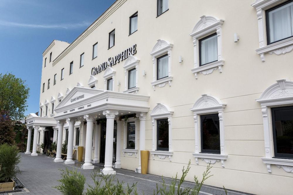 Grand Sapphire Hotel & Banqueting Croydon Exterior foto